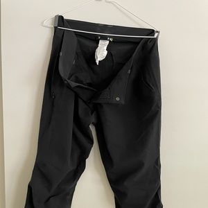 Under Armour Blue women’s hiking pants size 14